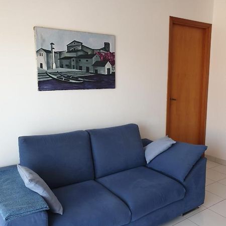 Baia Alcantara Apartments Giardini Naxos Esterno foto